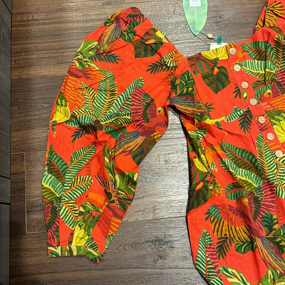 FARM Rio NWT Red Forest Birds Romper with Balloon Sleeves and front Buttons. - Picture 8 of 16